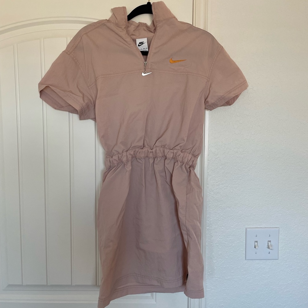 Women’s sport dress